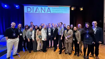 Zdjęcie grupowe osób na konferencji DIANA